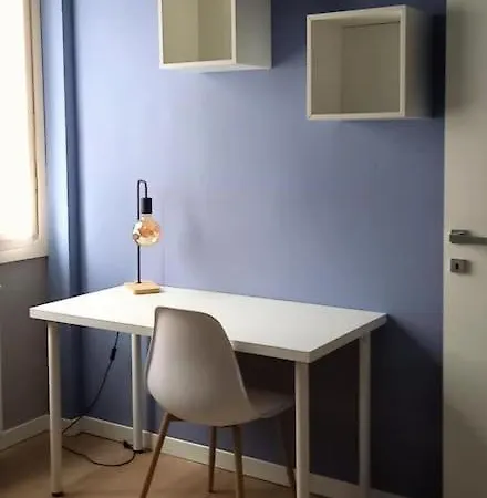 La Casa Di Anna, Trilocale Con Balcone E Garage Apartamento *