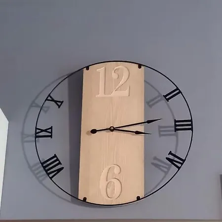 La Casa Di Anna, Trilocale Con Balcone E Garage