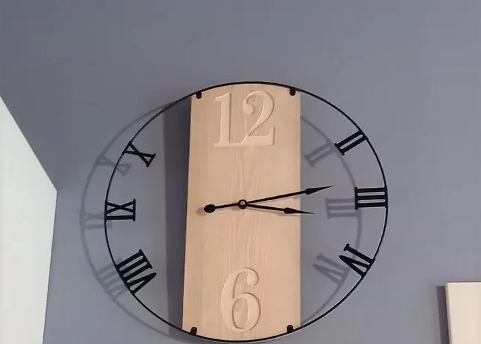 La Casa Di Anna, Trilocale Con Balcone E Garage