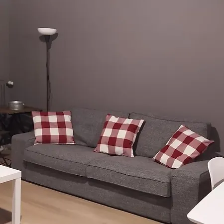 La Casa Di Anna, Trilocale Con Balcone E Garage *