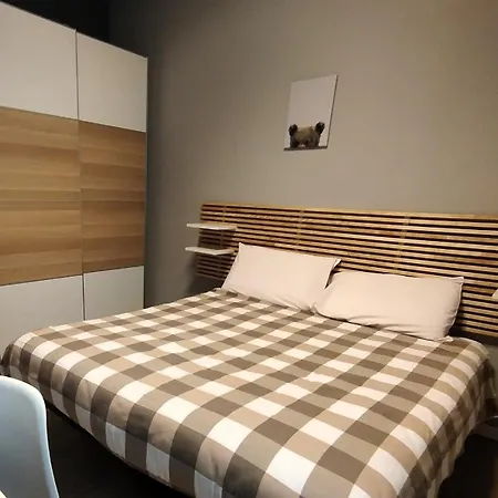 La Casa Di Anna, Trilocale Con Balcone E Garage