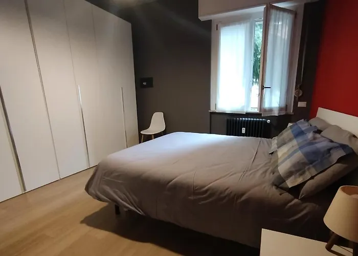 La Casa Di Anna, Trilocale Con Balcone E Garage Apartman